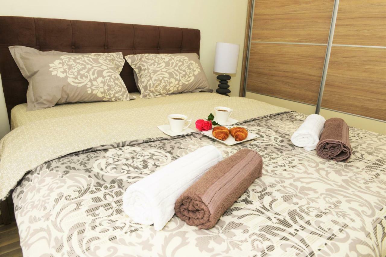 Ralux Apartman Tivat Exteriör bild