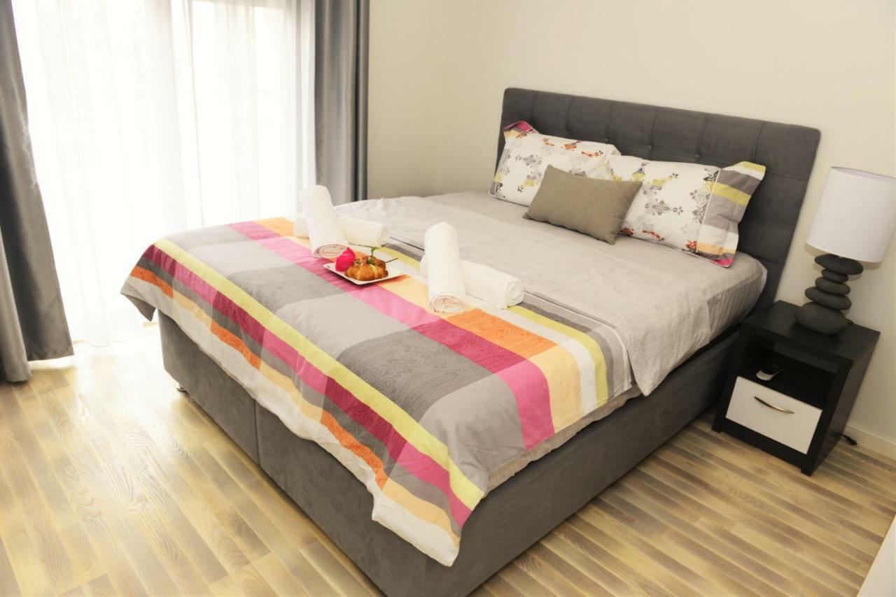 Ralux Apartman Tivat Exteriör bild