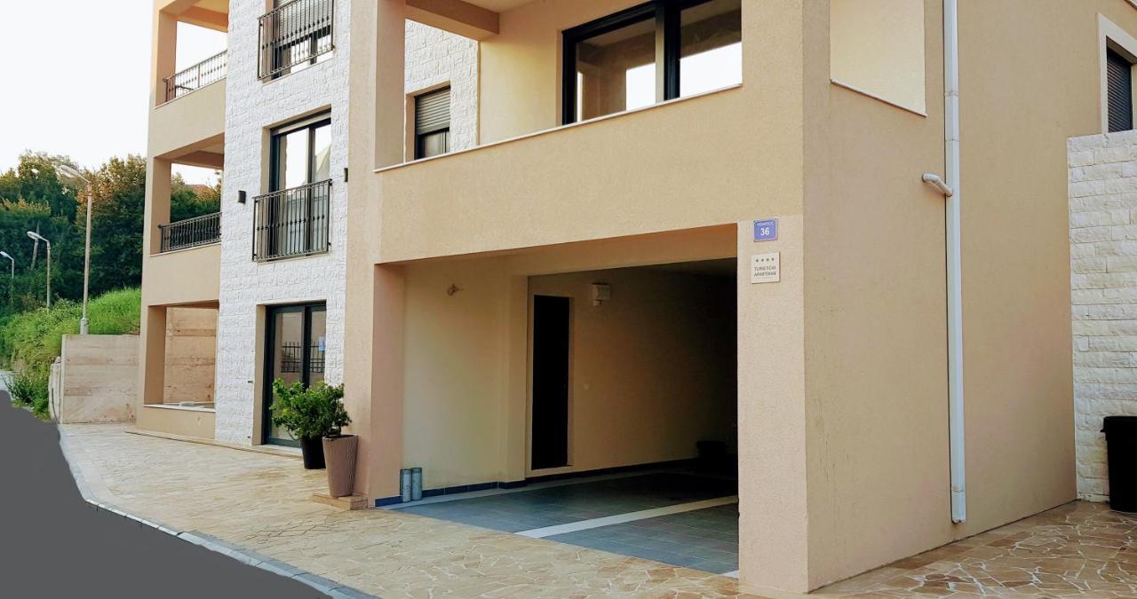 Ralux Apartman Tivat Exteriör bild