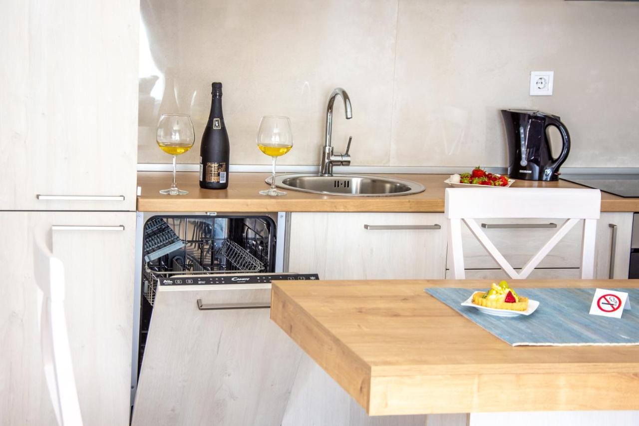 Ralux Apartman Tivat Exteriör bild