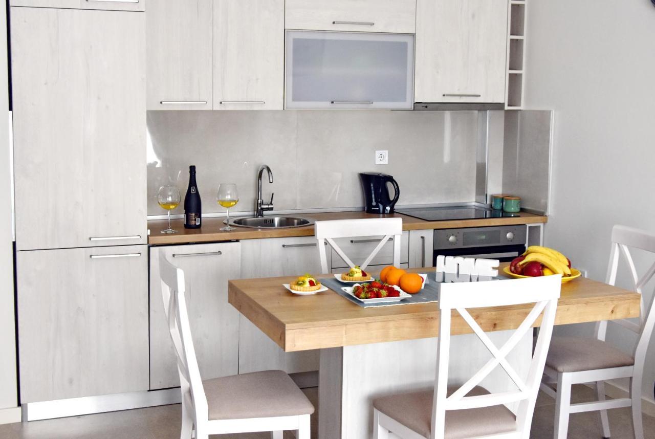 Ralux Apartman Tivat Exteriör bild