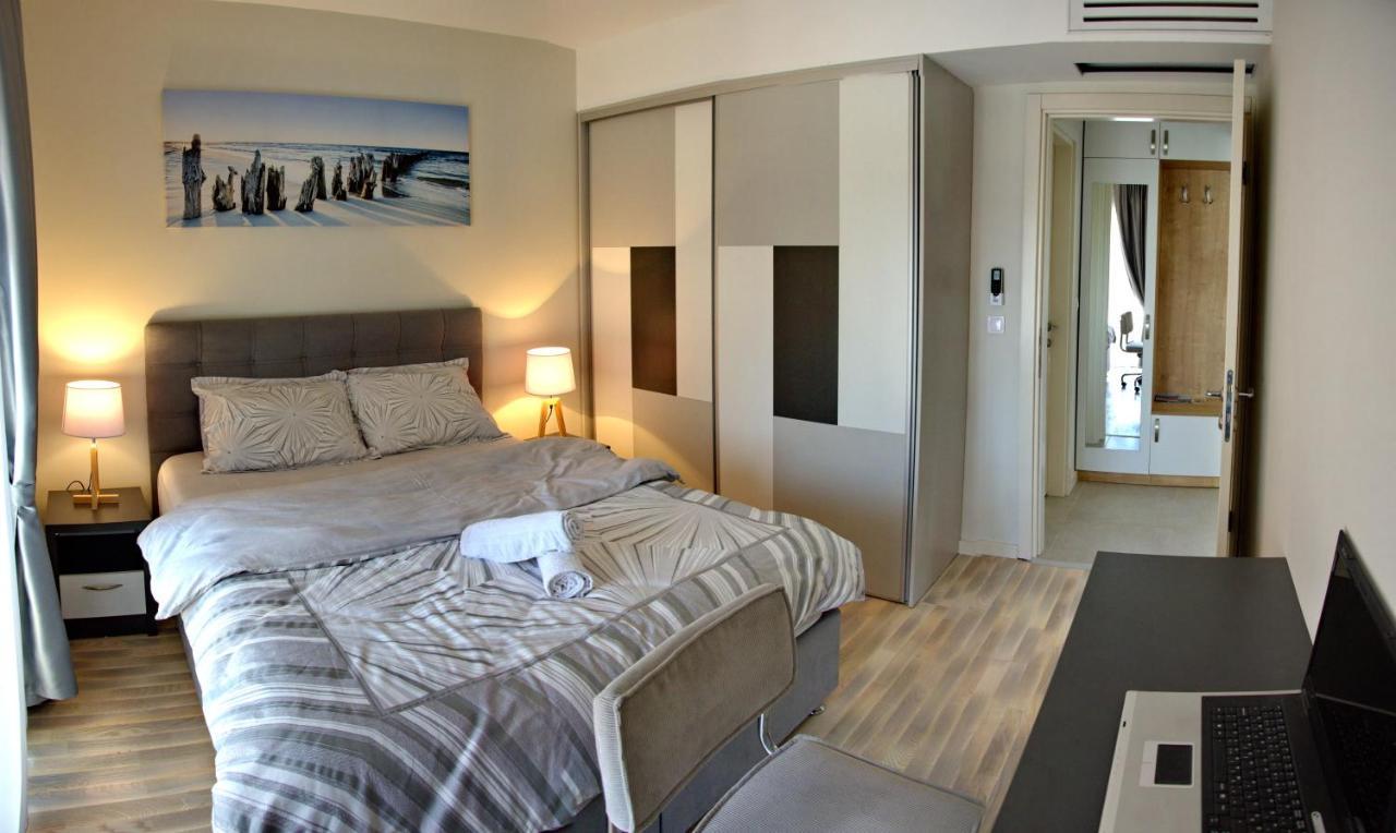 Ralux Apartman Tivat Exteriör bild